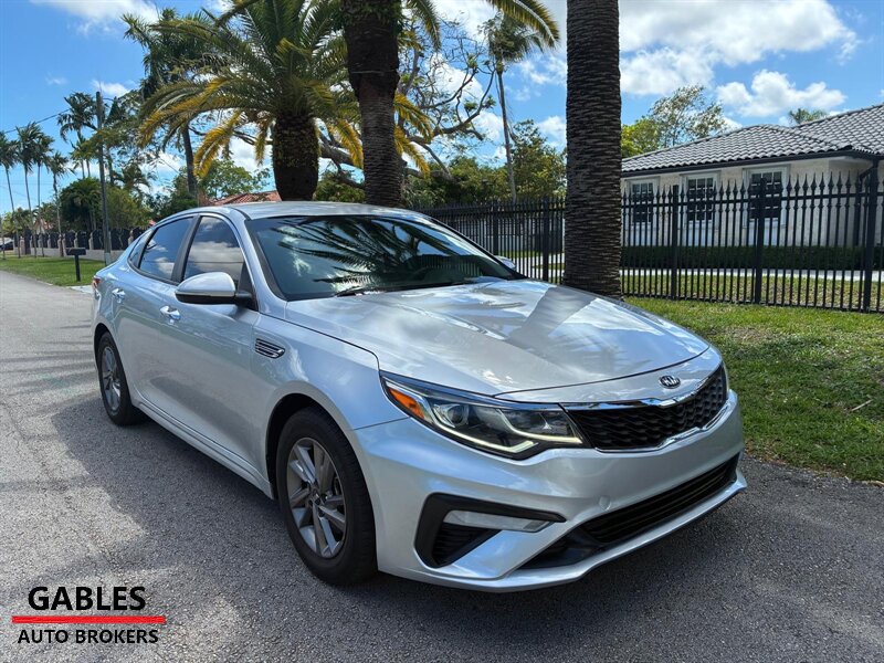 2020 Kia Optima LX   - Photo 1 - Miami, FL 33165