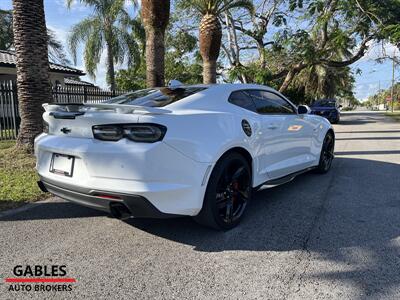 2022 Chevrolet Camaro SS   - Photo 4 - Miami, FL 33165