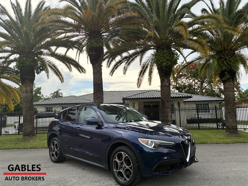 2018 Alfa Romeo Stelvio Sport  