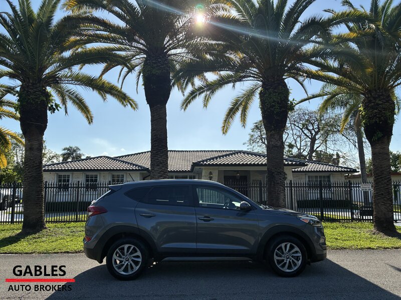2016 Hyundai Tucson SE