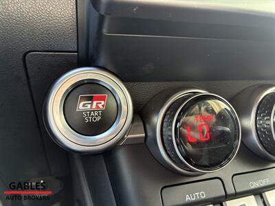 2024 Toyota GR86 - Photo 18 - Miami, FL 33165