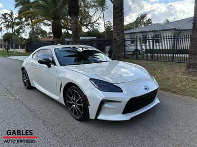 2024 Toyota GR86 - Photo 4 - Miami, FL 33165