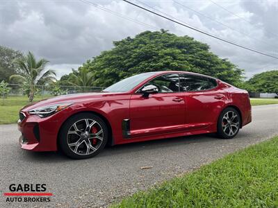 2018 Kia Stinger GT2   - Photo 10 - Miami, FL 33165