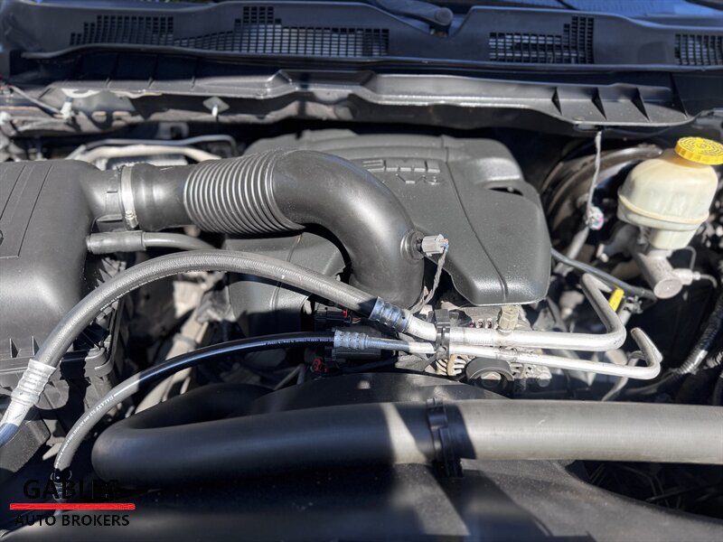 2017 Ram 1500 Tradesman photo 3