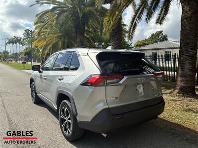 2020 Toyota RAV4 LE   - Photo 11 - Miami, FL 33165