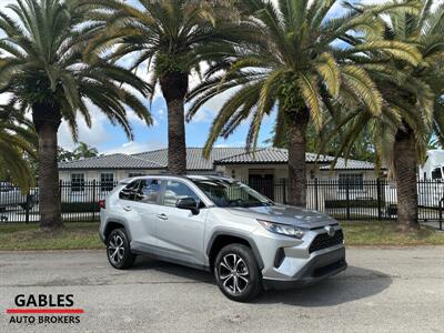 2020 Toyota RAV4 LE   - Photo 1 - Miami, FL 33165
