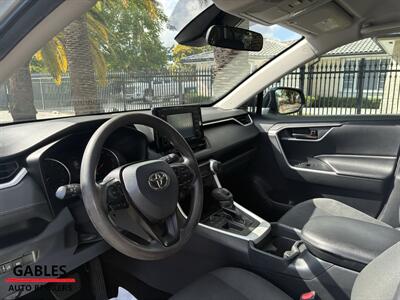 2020 Toyota RAV4 LE   - Photo 13 - Miami, FL 33165