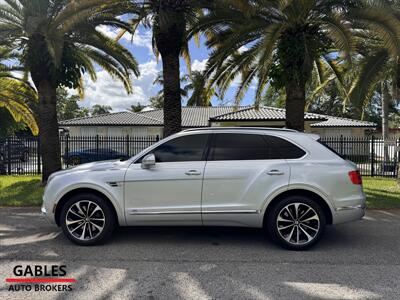 2017 Bentley Bentayga W12   - Photo 4 - Miami, FL 33165