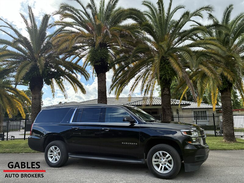 2018 Chevrolet Suburban LT   - Photo 1 - Miami, FL 33165