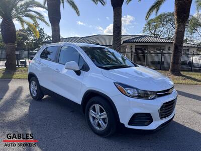 2022 Chevrolet Trax LS   - Photo 4 - Miami, FL 33165