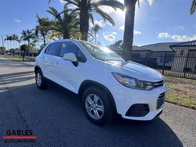 2022 Chevrolet Trax LS   - Photo 8 - Miami, FL 33165