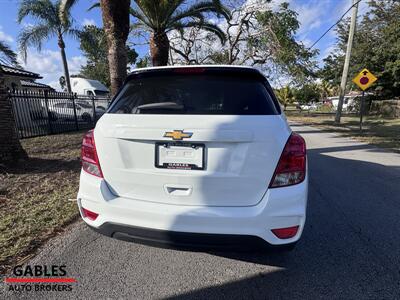 2022 Chevrolet Trax LS   - Photo 6 - Miami, FL 33165
