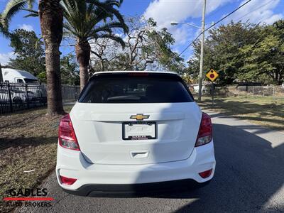 2022 Chevrolet Trax LS   - Photo 13 - Miami, FL 33165
