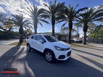 2022 Chevrolet Trax LS   - Photo 1 - Miami, FL 33165