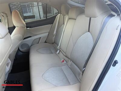 2018 Toyota Camry LE   - Photo 24 - Miami, FL 33165