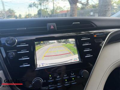 2018 Toyota Camry LE   - Photo 16 - Miami, FL 33165