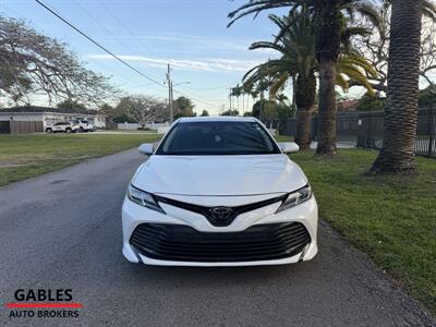 2018 Toyota Camry LE   - Photo 3 - Miami, FL 33165