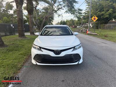 2018 Toyota Camry LE   - Photo 9 - Miami, FL 33165
