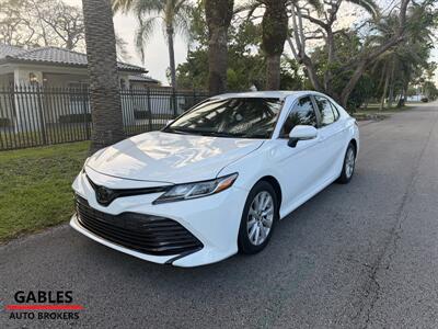2018 Toyota Camry LE   - Photo 10 - Miami, FL 33165