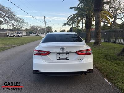 2018 Toyota Camry LE   - Photo 12 - Miami, FL 33165