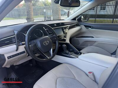2018 Toyota Camry LE   - Photo 13 - Miami, FL 33165