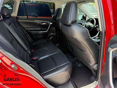 2021 Toyota RAV4 LE   - Photo 10 - Miami, FL 33165