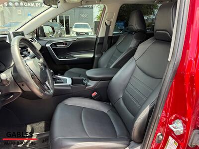 2021 Toyota RAV4 LE   - Photo 5 - Miami, FL 33165