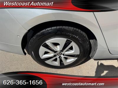 2016 Toyota Prius Four   - Photo 19 - Pasadena, CA 91106