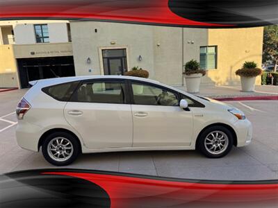 2016 Toyota Prius v Two - Photo 7 - Pasadena, CA 91106