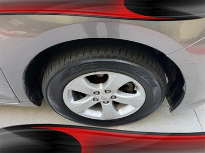 2011 Toyota Sienna Base 7-Passenger - Photo 19 - Pasadena, CA 91106