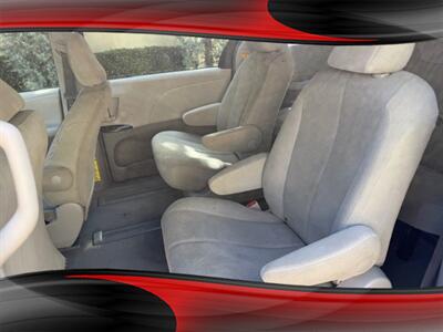 2011 Toyota Sienna Base 7-Passenger - Photo 13 - Pasadena, CA 91106