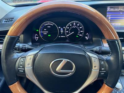 2014 Lexus ES 300h   - Photo 9 - Pasadena, CA 91106