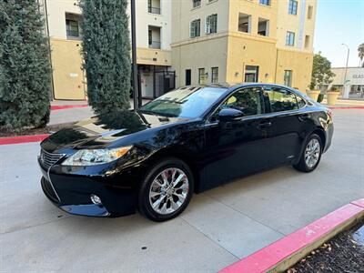 2014 Lexus ES 300h Sedan