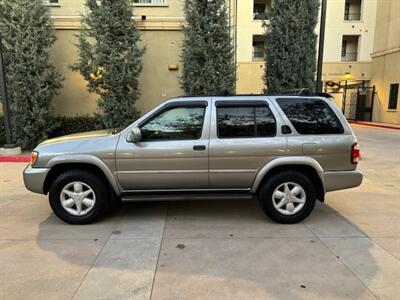 2001 Nissan Pathfinder LE   - Photo 8 - Pasadena, CA 91106