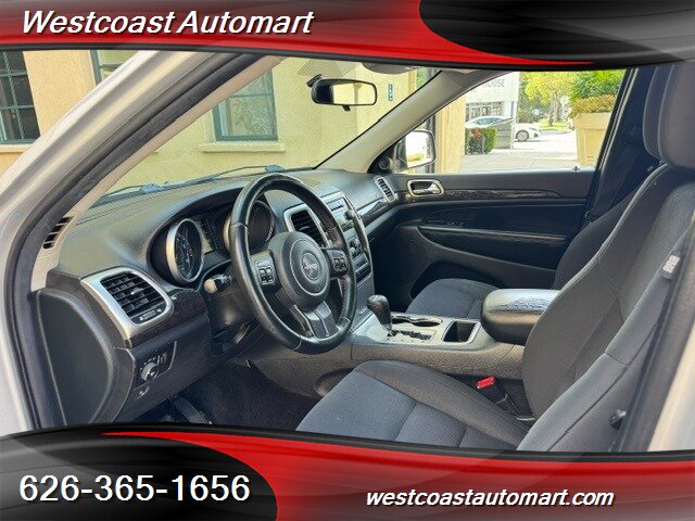 2011 Jeep Grand Cherokee Laredo - Photo 11