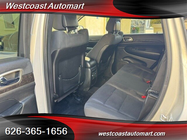 2011 Jeep Grand Cherokee Laredo - Photo 13