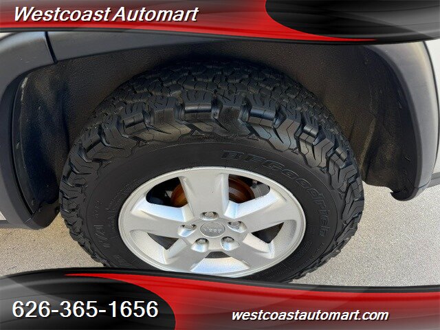 2011 Jeep Grand Cherokee Laredo - Photo 16