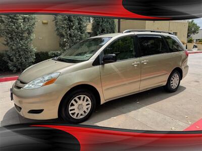 2008 Toyota Sienna LE 7-Passenger Minivan