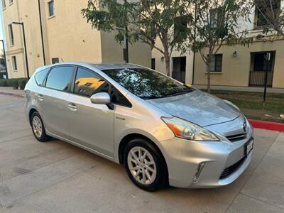 2013 Toyota Prius v Three   - Photo 3 - Pasadena, CA 91106