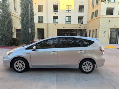 2013 Toyota Prius v Three   - Photo 8 - Pasadena, CA 91106