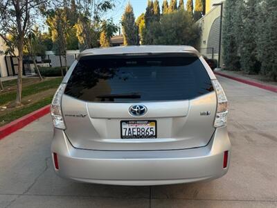 2013 Toyota Prius v Three   - Photo 5 - Pasadena, CA 91106