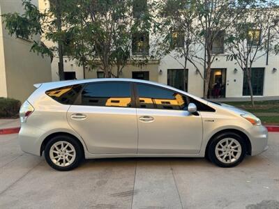 2013 Toyota Prius v Three   - Photo 7 - Pasadena, CA 91106