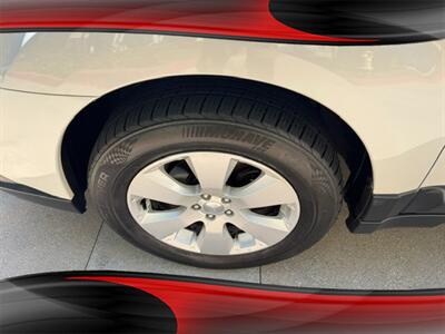 2010 Subaru Outback 2.5i Premium   - Photo 18 - Pasadena, CA 91106