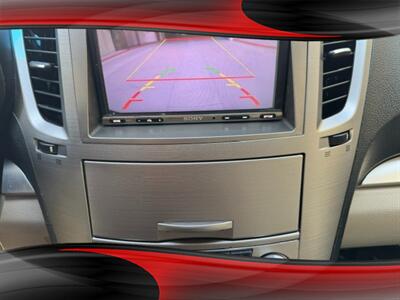 2010 Subaru Outback 2.5i Premium   - Photo 10 - Pasadena, CA 91106