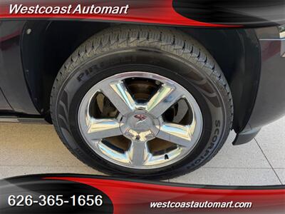 2011 Chevrolet Avalanche LTZ   - Photo 18 - Pasadena, CA 91106