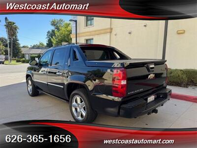 2011 Chevrolet Avalanche LTZ   - Photo 5 - Pasadena, CA 91106
