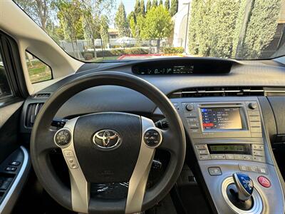 2015 Toyota Prius Three   - Photo 9 - Pasadena, CA 91106