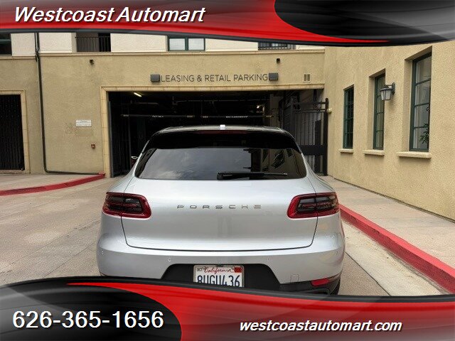 2017 Porsche Macan Base - Photo 5