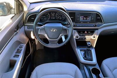 2017 Hyundai ELANTRA SE   - Photo 5 - Rock Springs, WY 82901