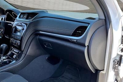 2017 Chevrolet Traverse LT - Photo 16 - Rock Springs, WY 82901